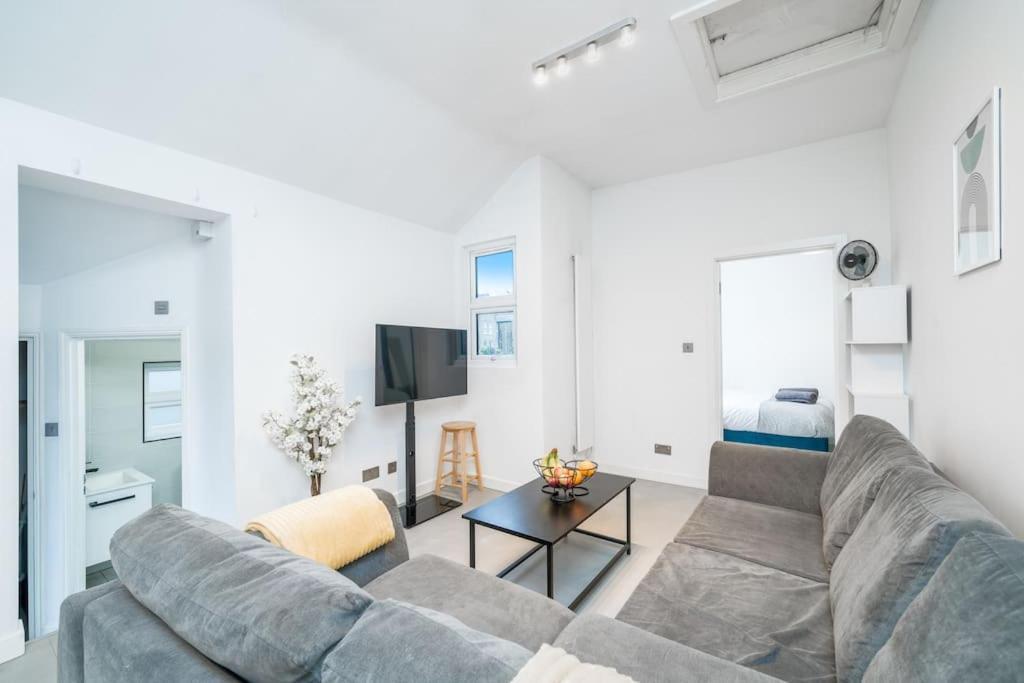 Appartamento New 3bed Stylish With Amazing Transport *